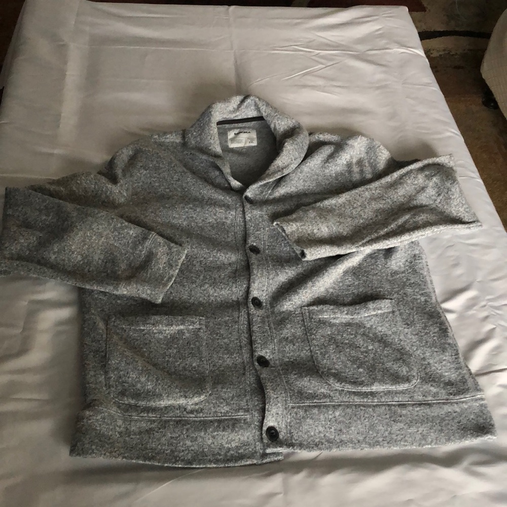 Women’s size XXL Sonoma button up gray two pocket sweater